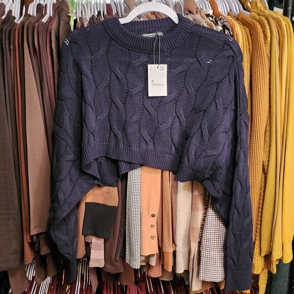 Stradivarius Navy Cropped Sweater - Picture 1 of 5